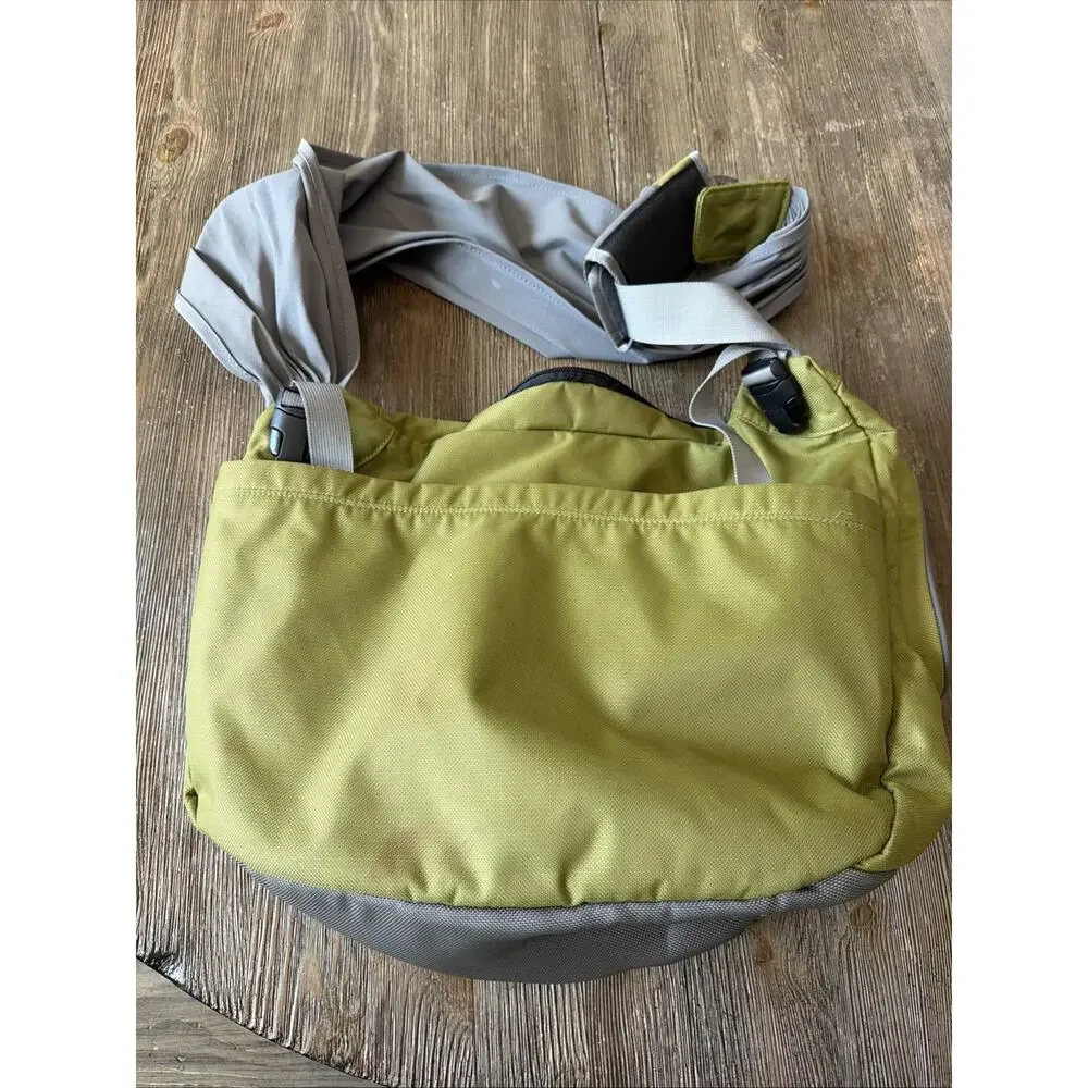 Go Gaga Messenger Diaper Bag Olive Green Gray dad's mom's baby sling purse